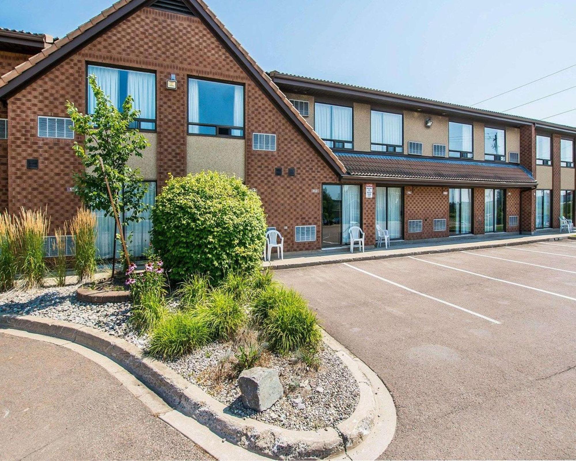 Comfort Inn East Moncton Exterior photo